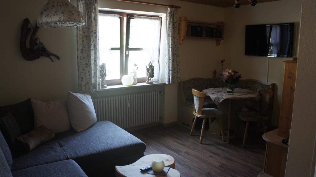 Fischen im Allgaeu Ferienwohnung Auszeit חדר תמונה